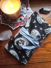 Load image into Gallery viewer, Tarot Wrap Pouch - Multiple colors and patterns
